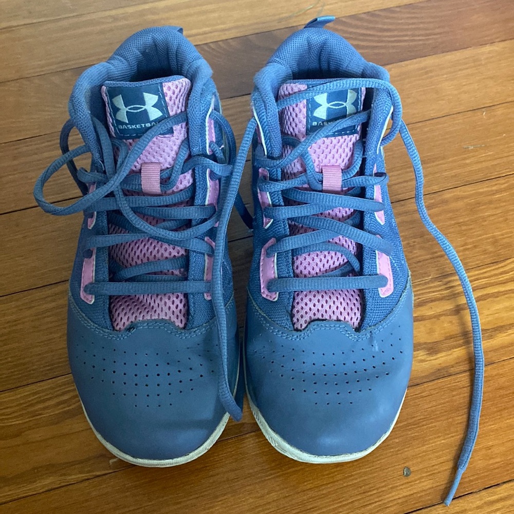 Under Armour Basketball Sneakers